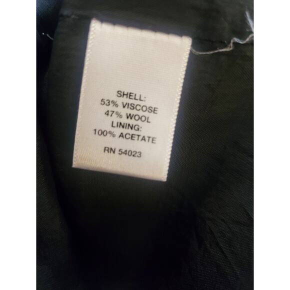 Banana Republic Women’s V-Neck Size 6 Petite Sleeveless Black Dress - Picture 4 of 5